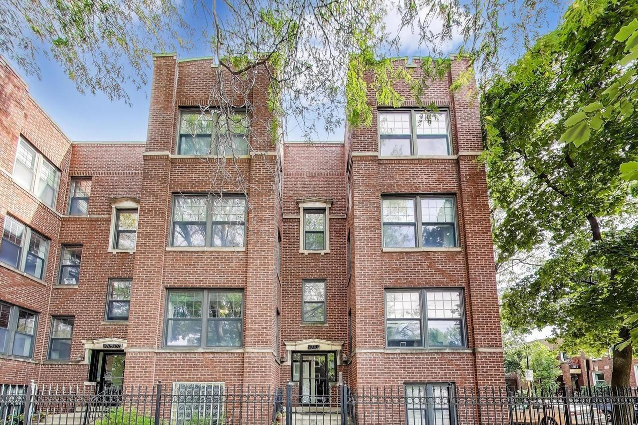 4701 N Campbell Ave. #2, Chicago, IL 60625