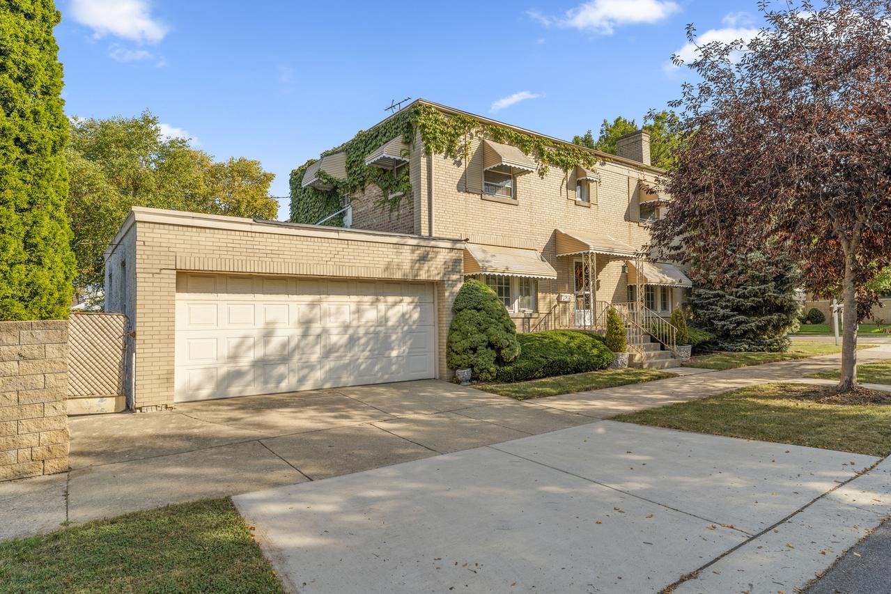 1700 N Natoma Ave., Chicago, IL 60707