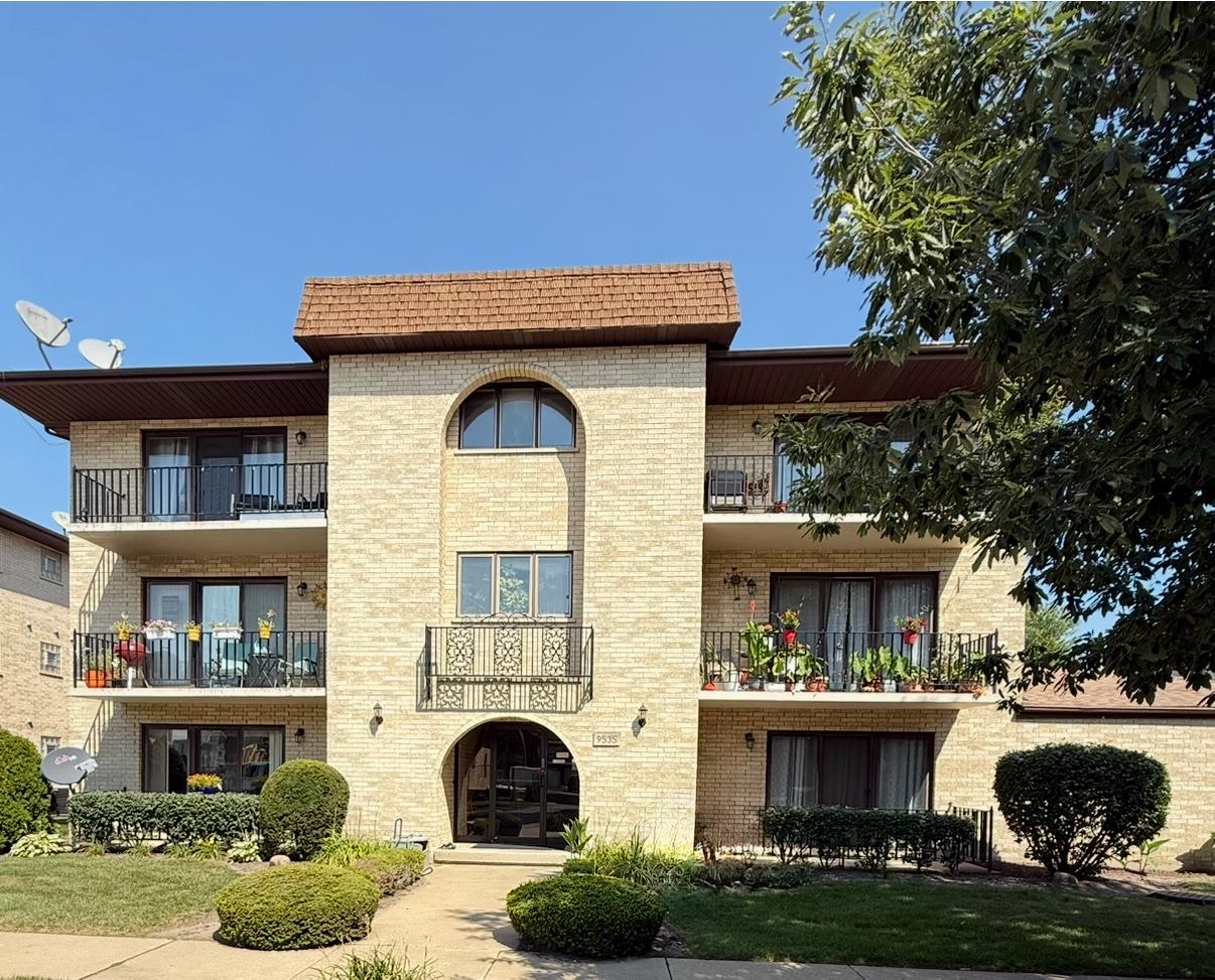 9535 S 53rd Ave. #3S, Oak Lawn, IL 60453