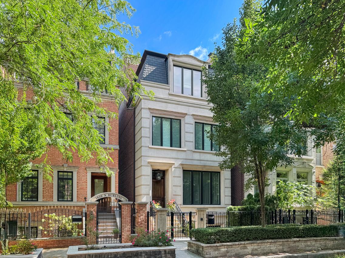1637 N Burling St., Chicago, IL 60614