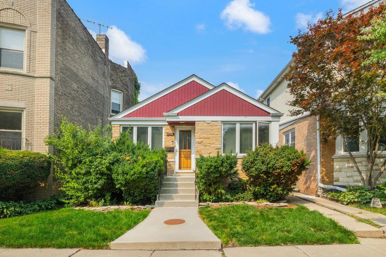 5848 N Virginia Ave., Chicago, IL 60659