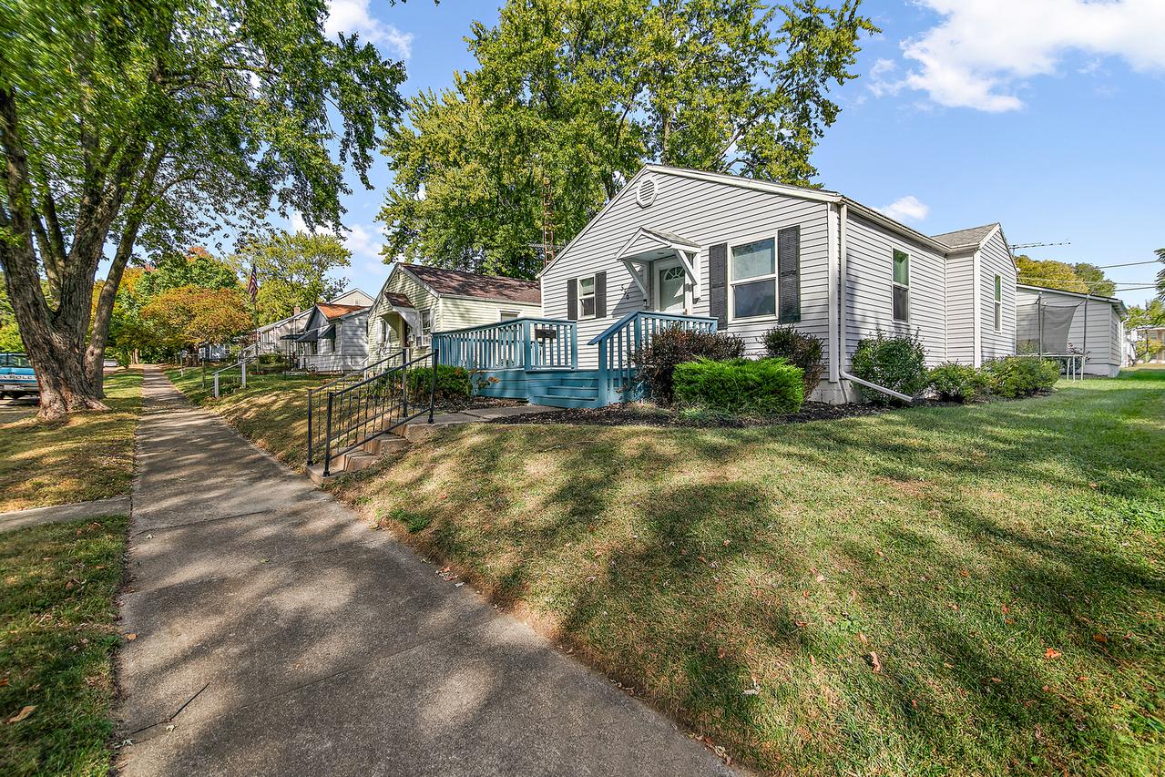 556 N 10th Ave., Kankakee, IL 60901