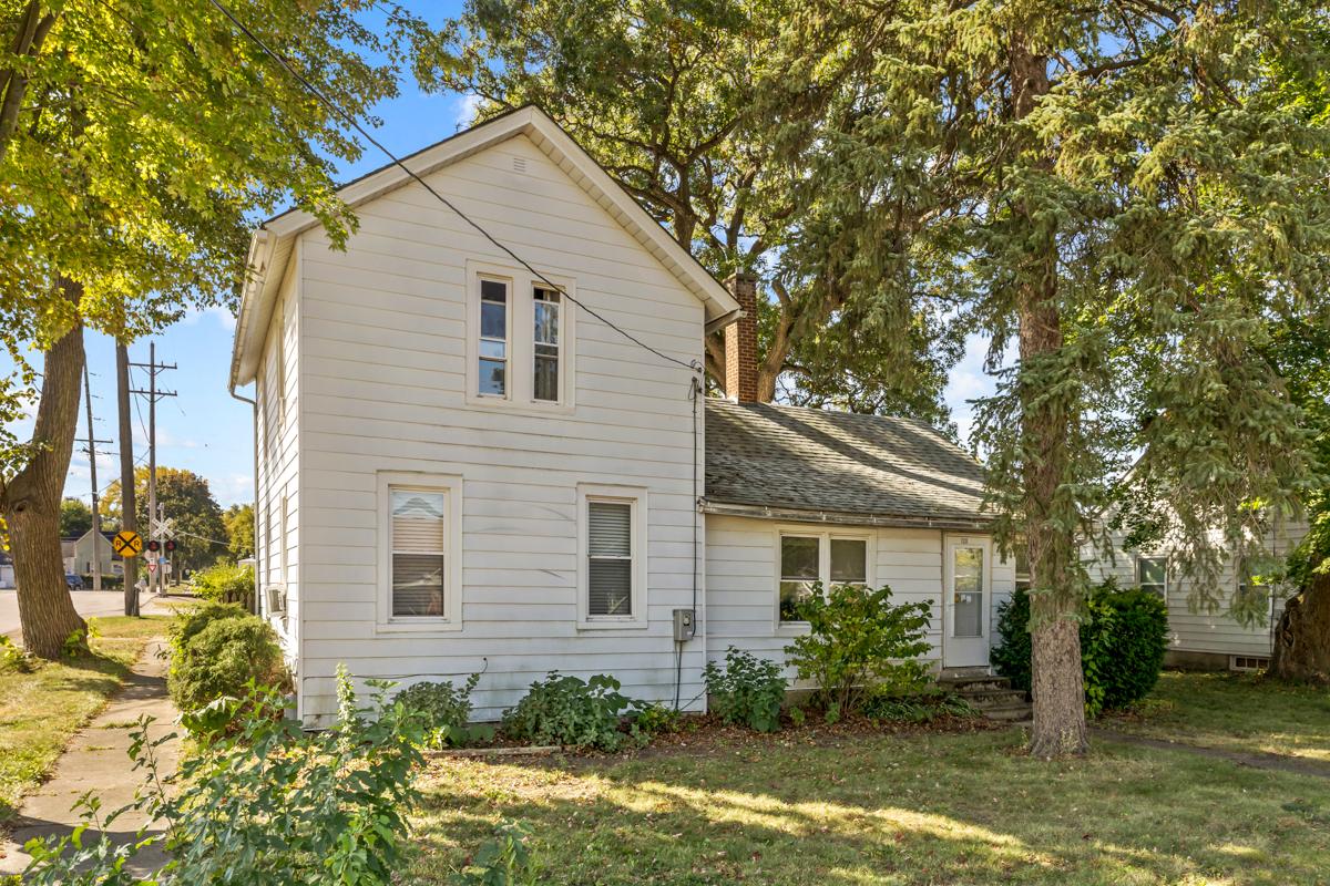 125 Mill Ave., Hampshire, IL 60140