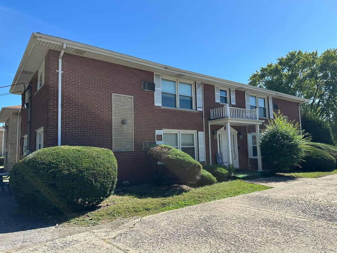 2290 182nd Pl., Lansing, IL 60438