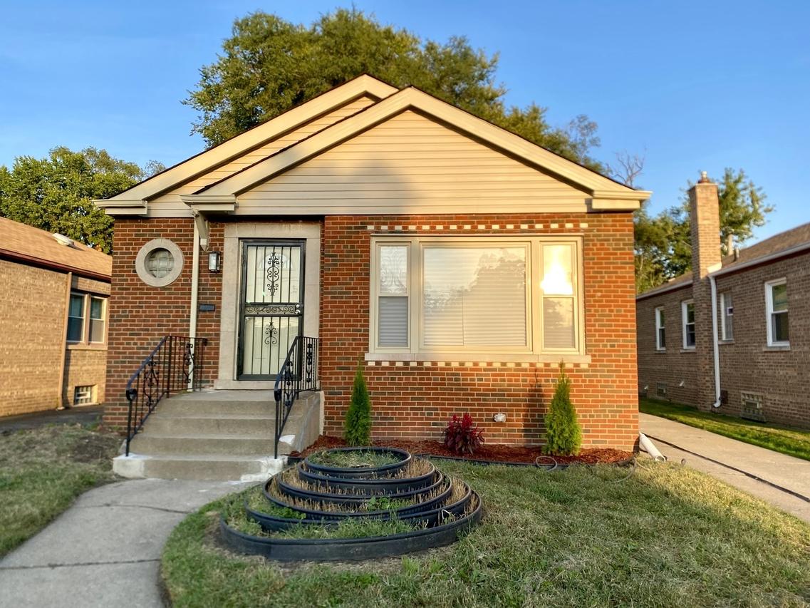 [Address Hidden by Seller], Chicago, IL 60643