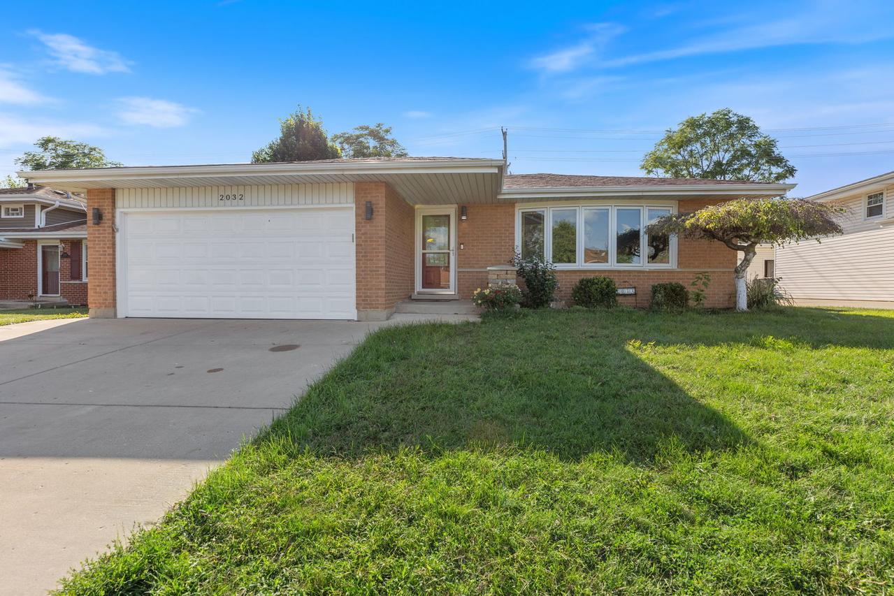 2032 N Wainwright Ct., Palatine, IL 60074