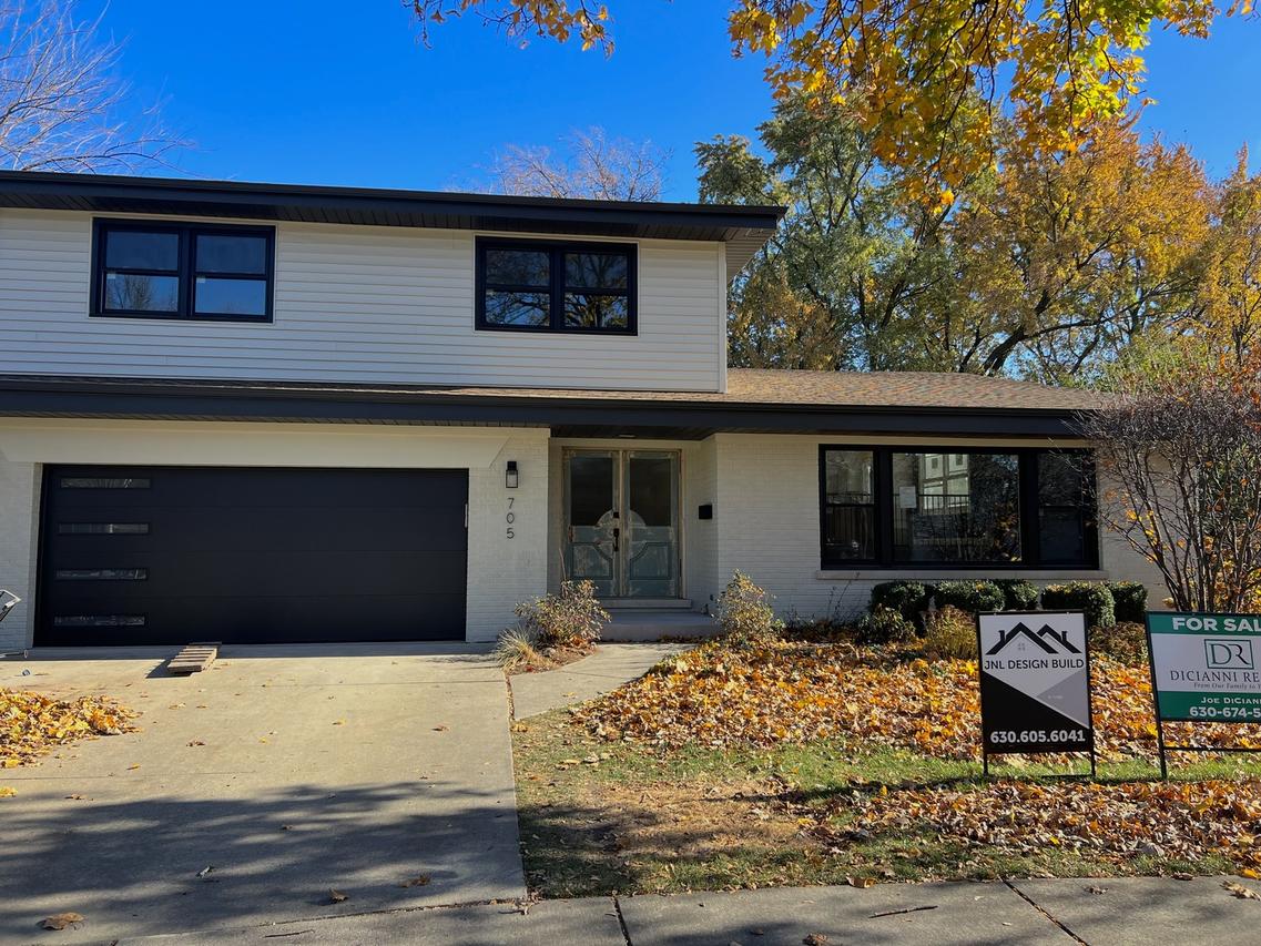 705 S Edgewood Ave., Elmhurst, IL 60126