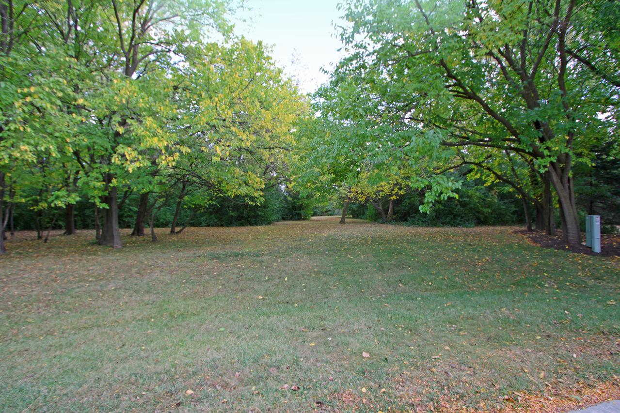 1 High Point Cir., Hawthorn Woods, IL 60047