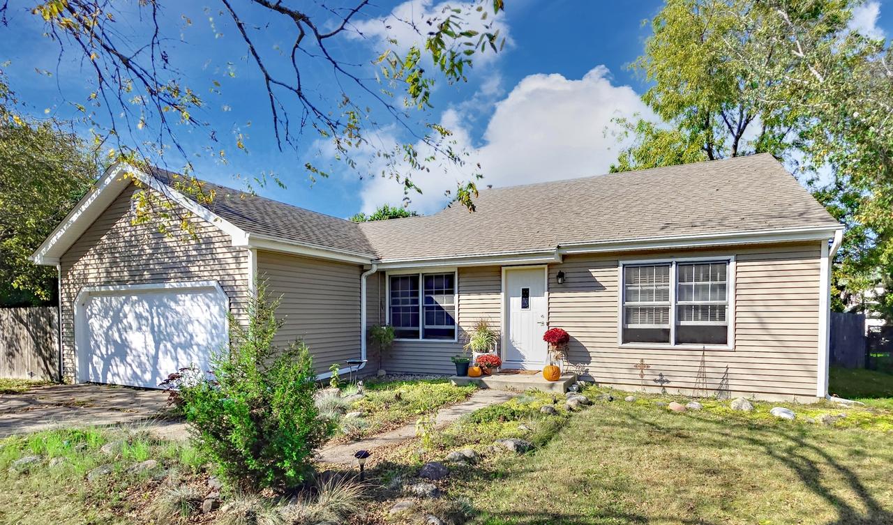 301 N Huntington Dr., Mchenry, IL 60050
