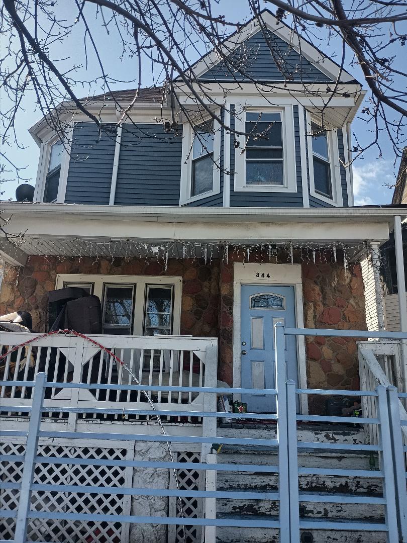 844 N Laramie Ave., Chicago, IL 60651