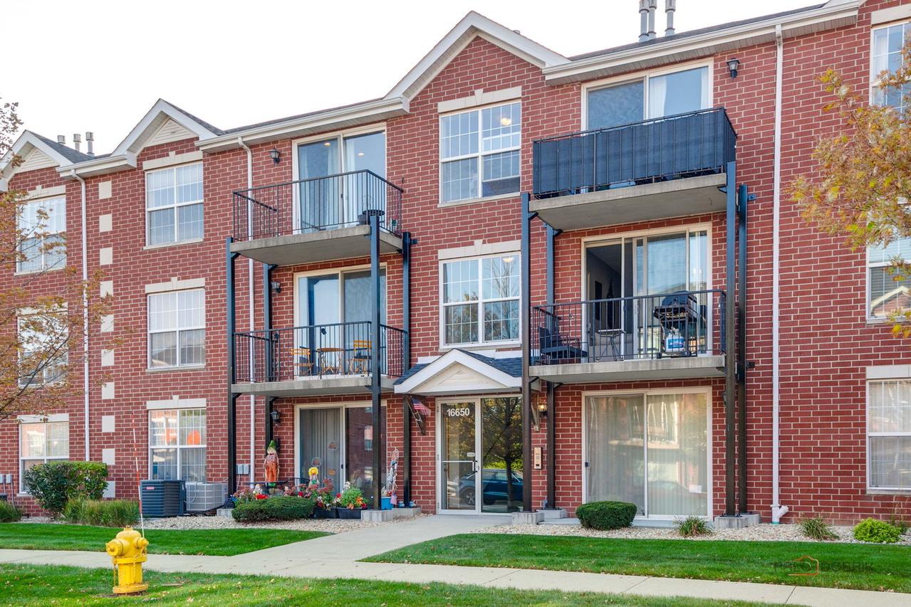 16650 Liberty Cir. #3S, Orland Park, IL 60467