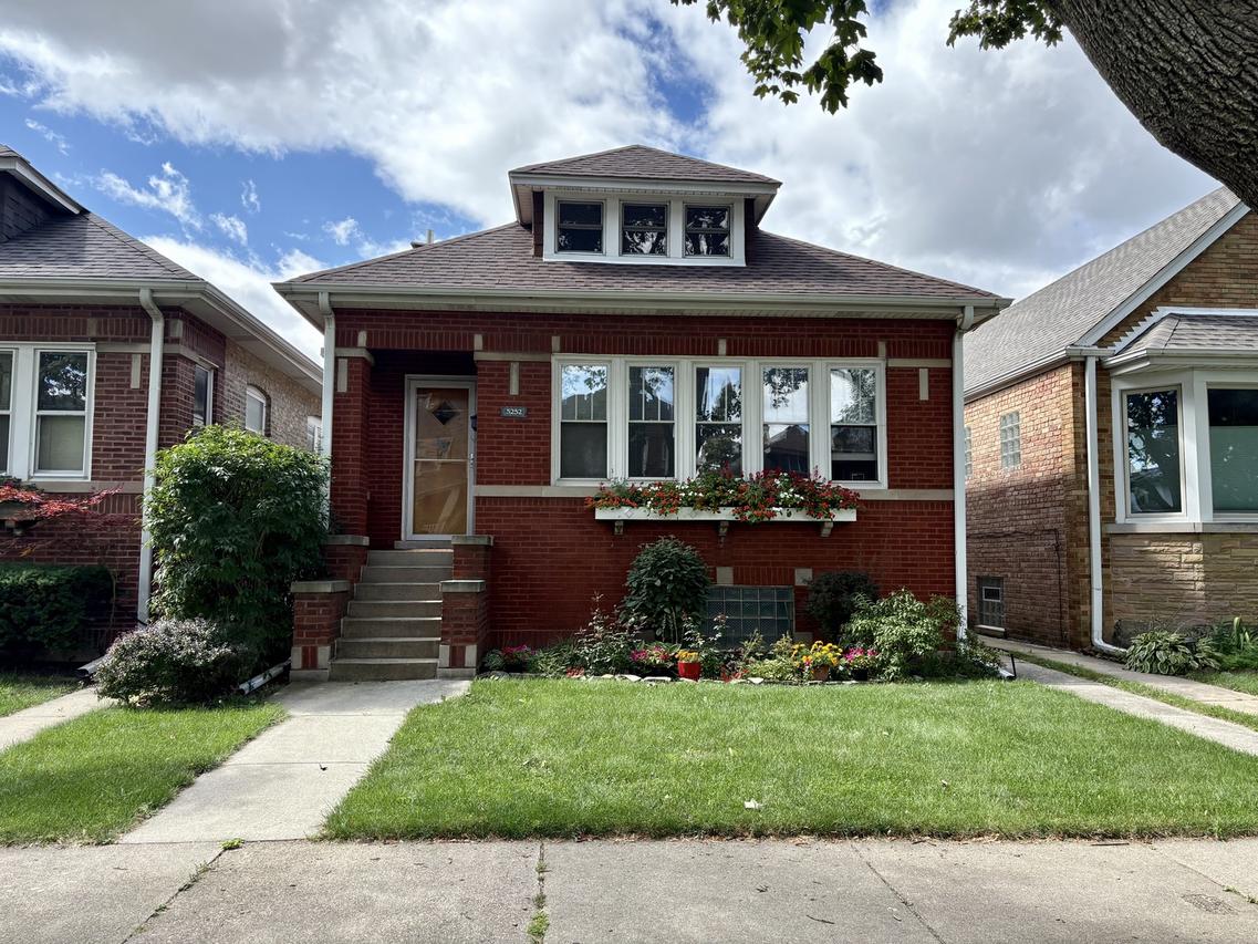 5252 N Leamington Ave., Chicago, IL 60630