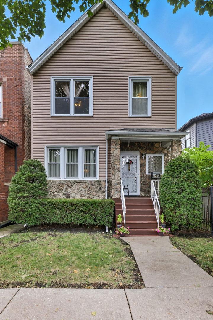 2736 N Monticello Ave., Chicago, IL 60647