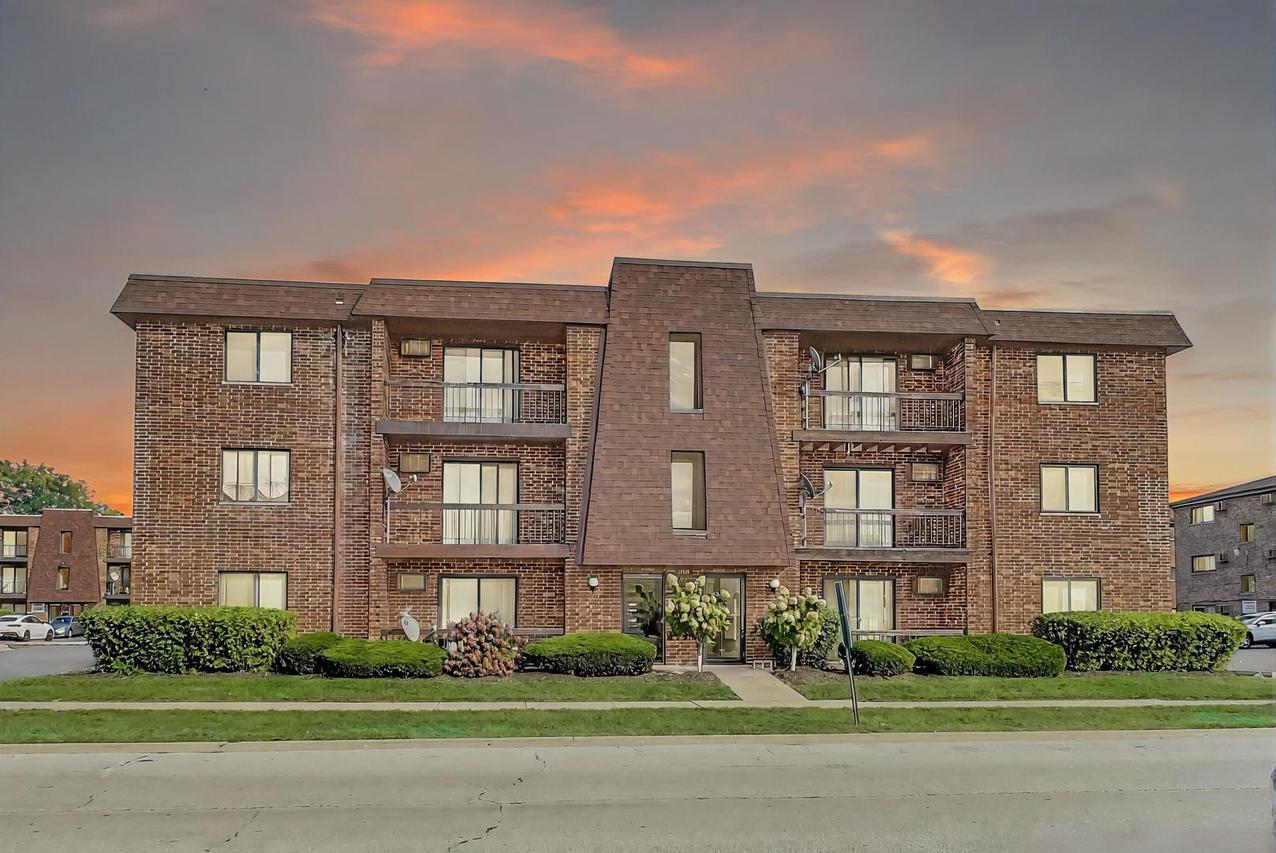 14545 S Manistee Ave. #3C, Burnham, IL 60633