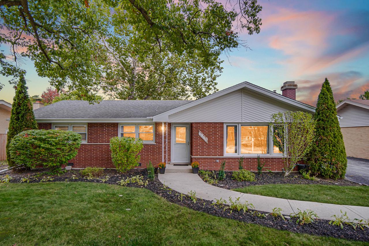 6840 W Evergreen Ave., Palos Heights, IL 60463