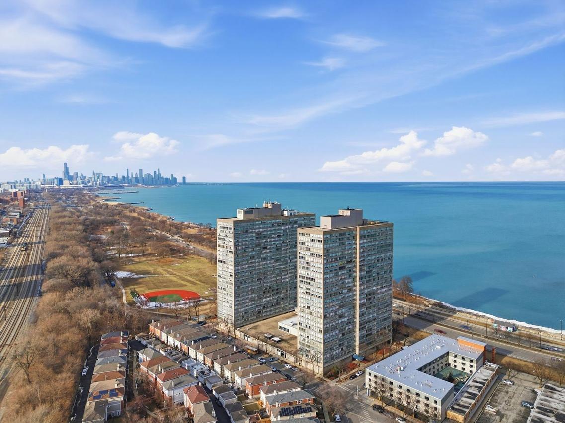 4800 S Chicago Beach Dr. #1507S, Chicago, IL 60615