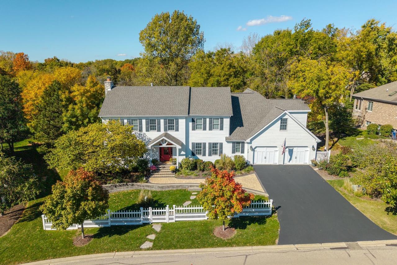 712 Stonebridge Rd., Frankfort, IL 60423