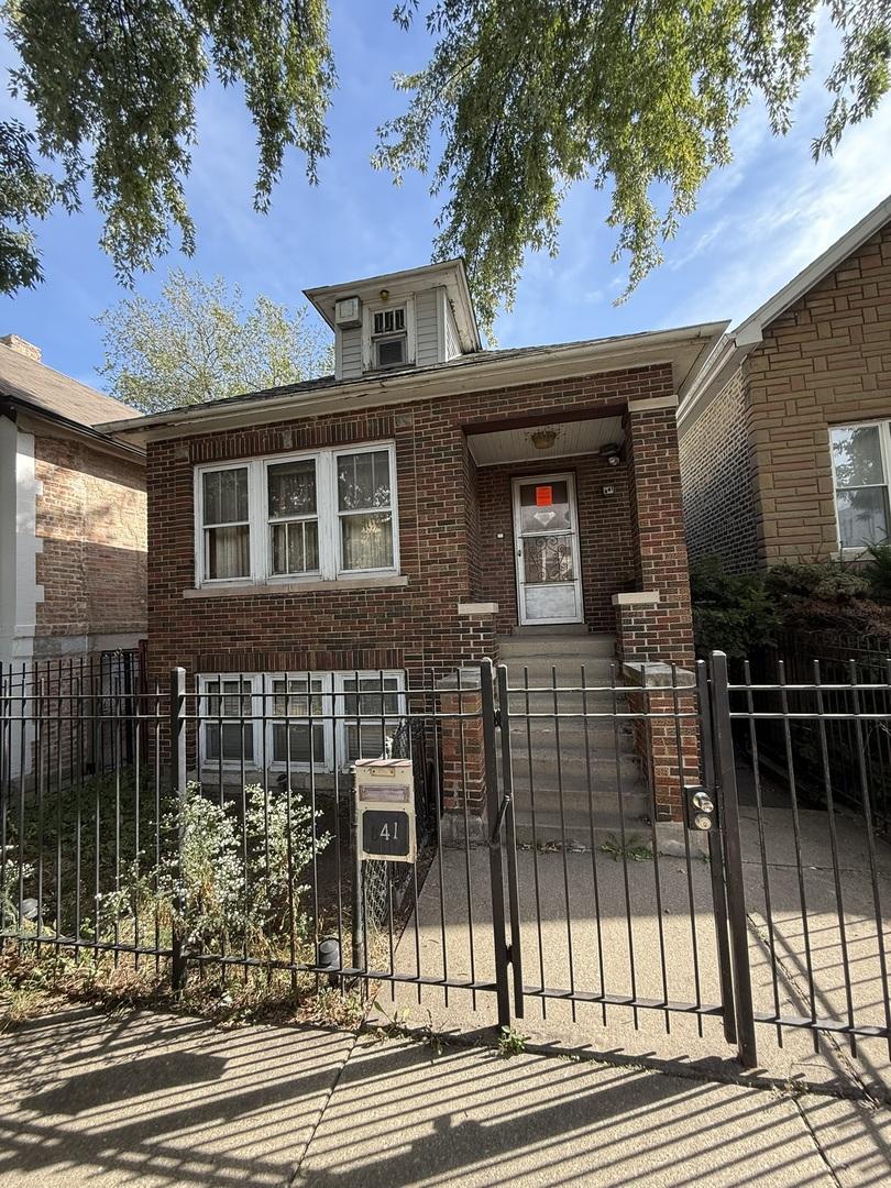 841 N Fairfield Ave., Chicago, IL 60622