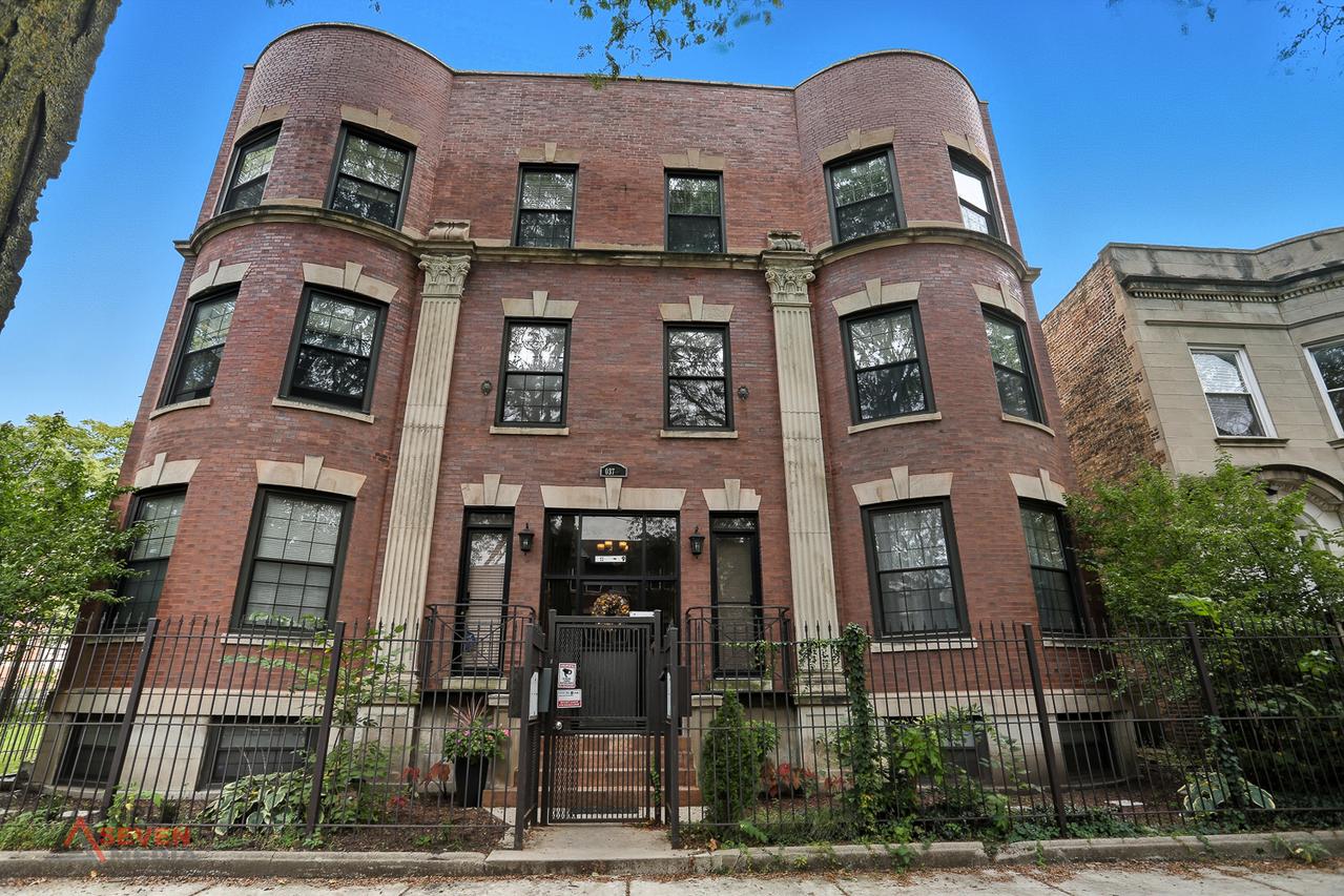 5039 S Michigan Ave. #1S, Chicago, IL 60615