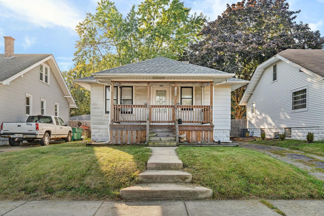 1409 N Raynor Ave., Joliet, IL 60435