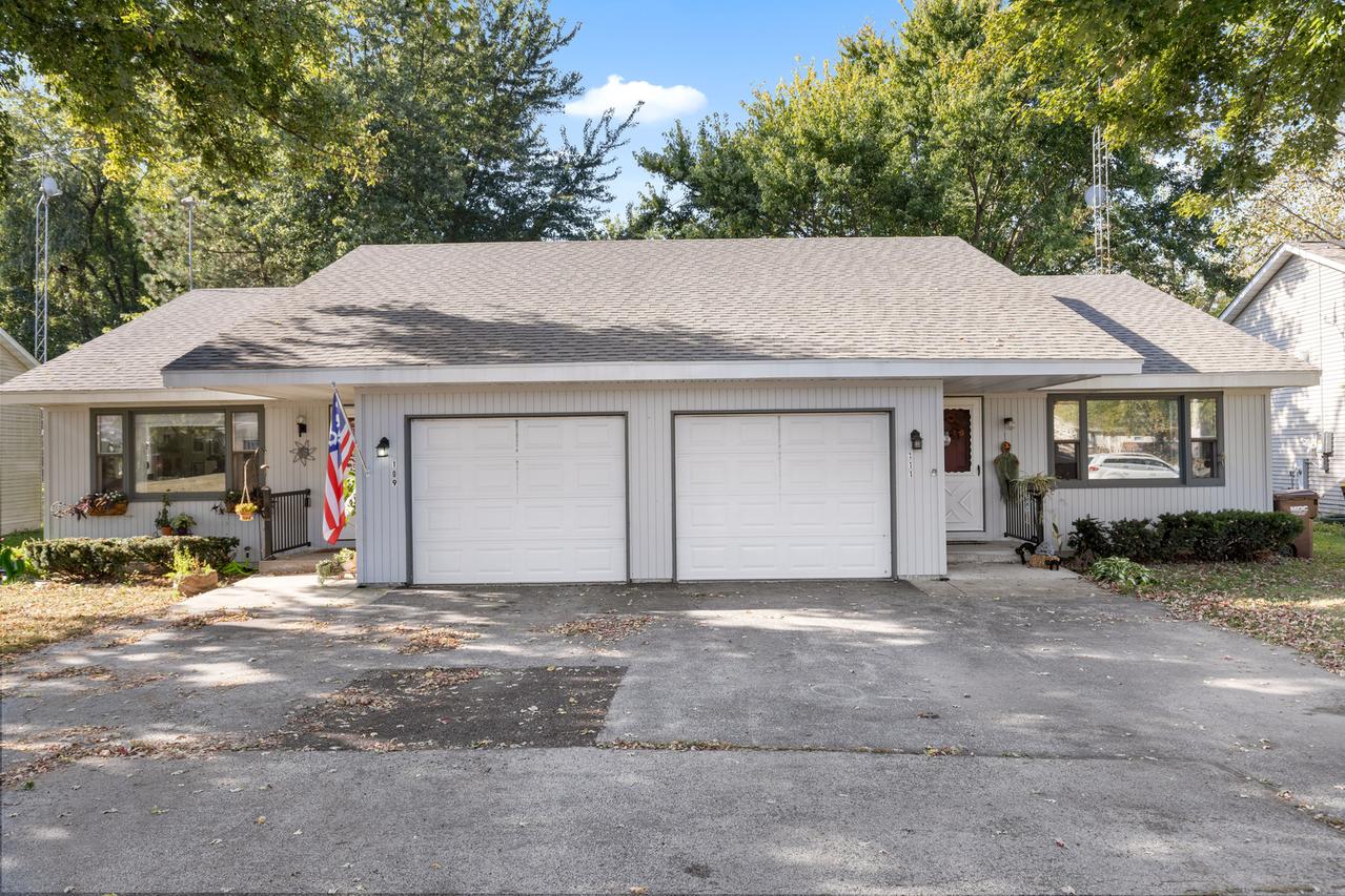 109-111 W Edson St., Poplar Grove, IL 61065