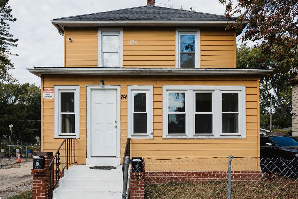 714 Helmholz Ave., Waukegan, IL 60085