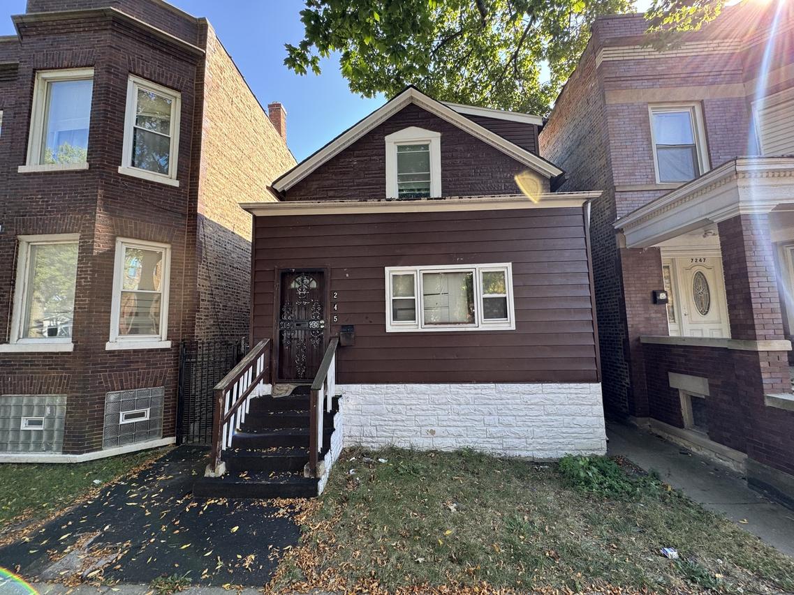 7245 S Evans Ave., Chicago, IL 60619