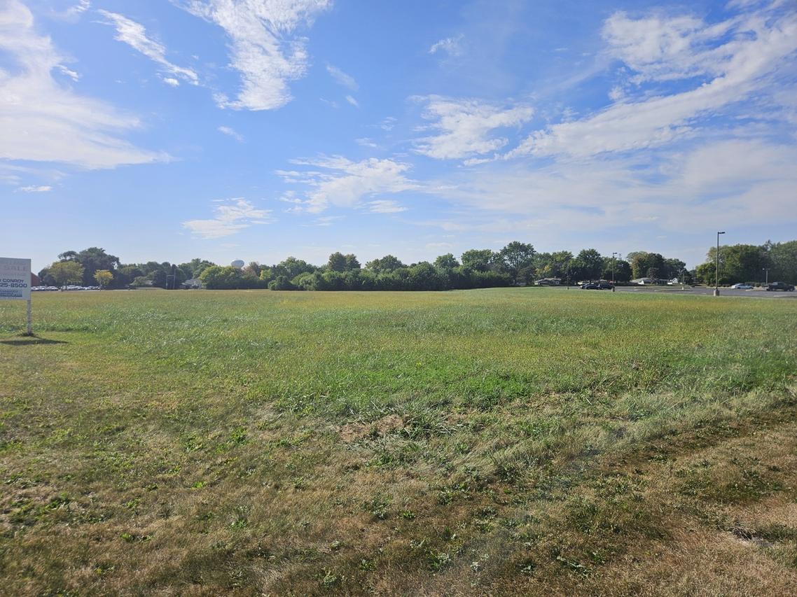 23700 W Getson Ave., Plainfield, IL 60544