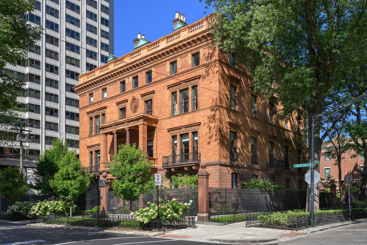 1500 N Astor St. #6, Chicago, IL 60610