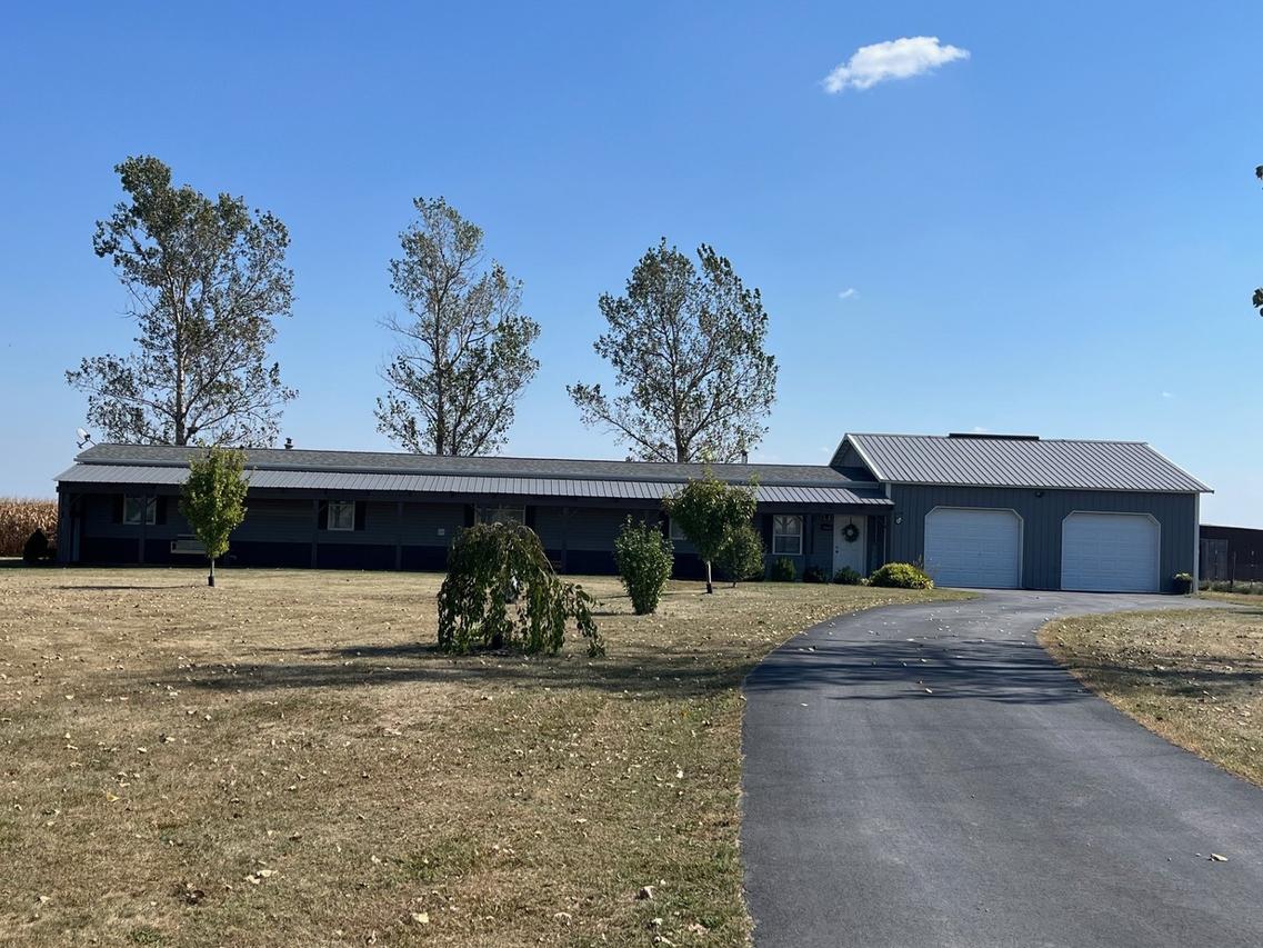 3770 E 1050th Rd., Earlville, IL 60518