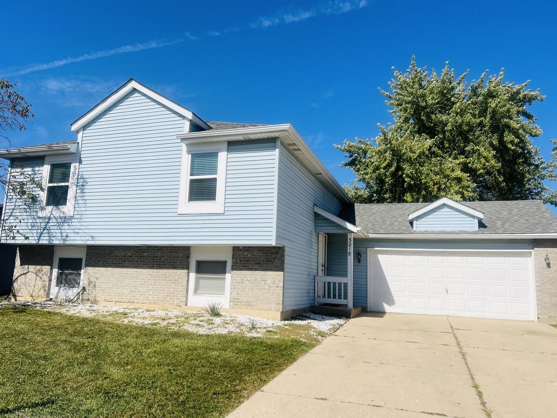 3219 Quincy Ct., Joliet, IL 60431