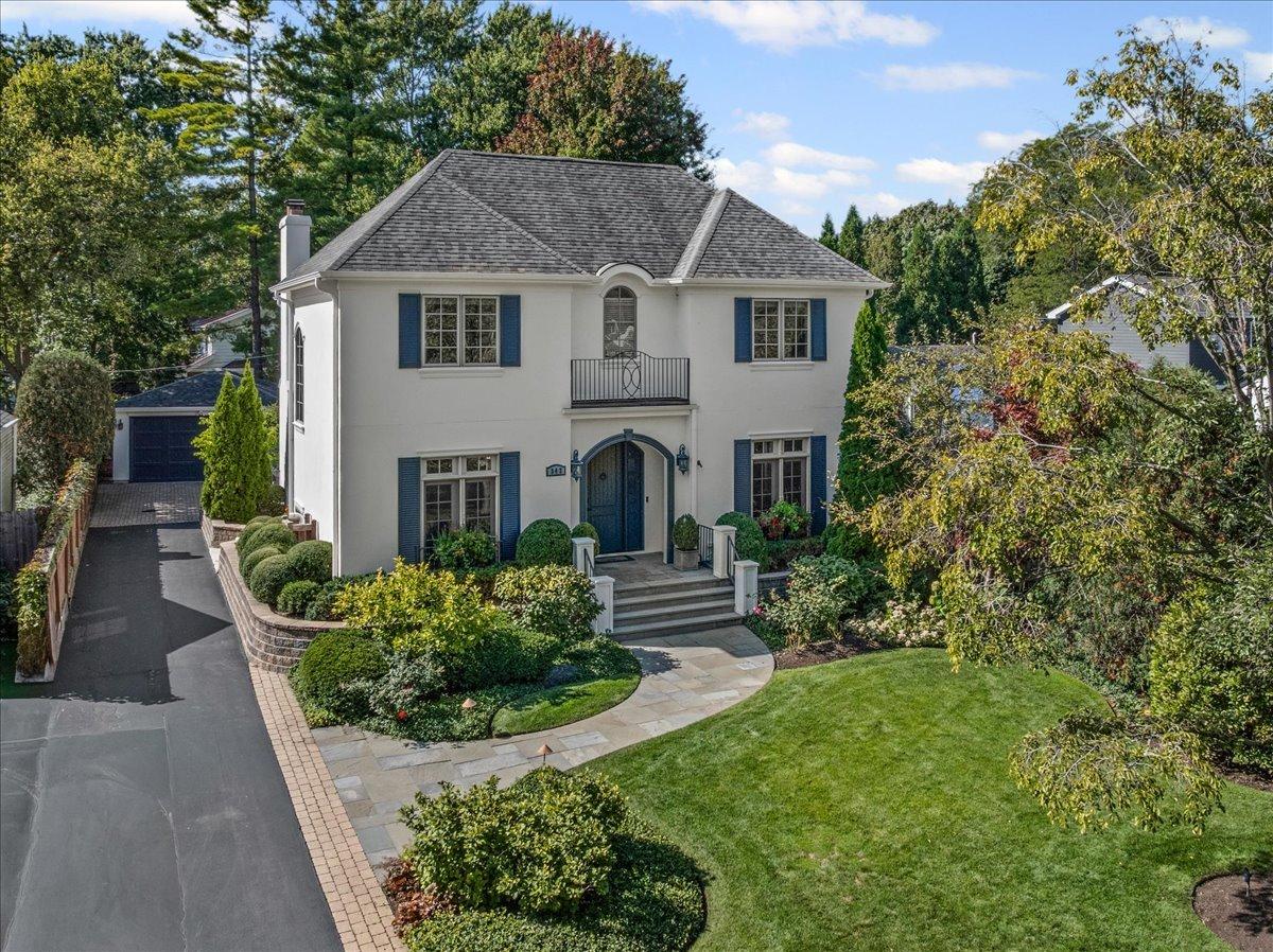 342 Rosewood Ave., Winnetka, IL 60093