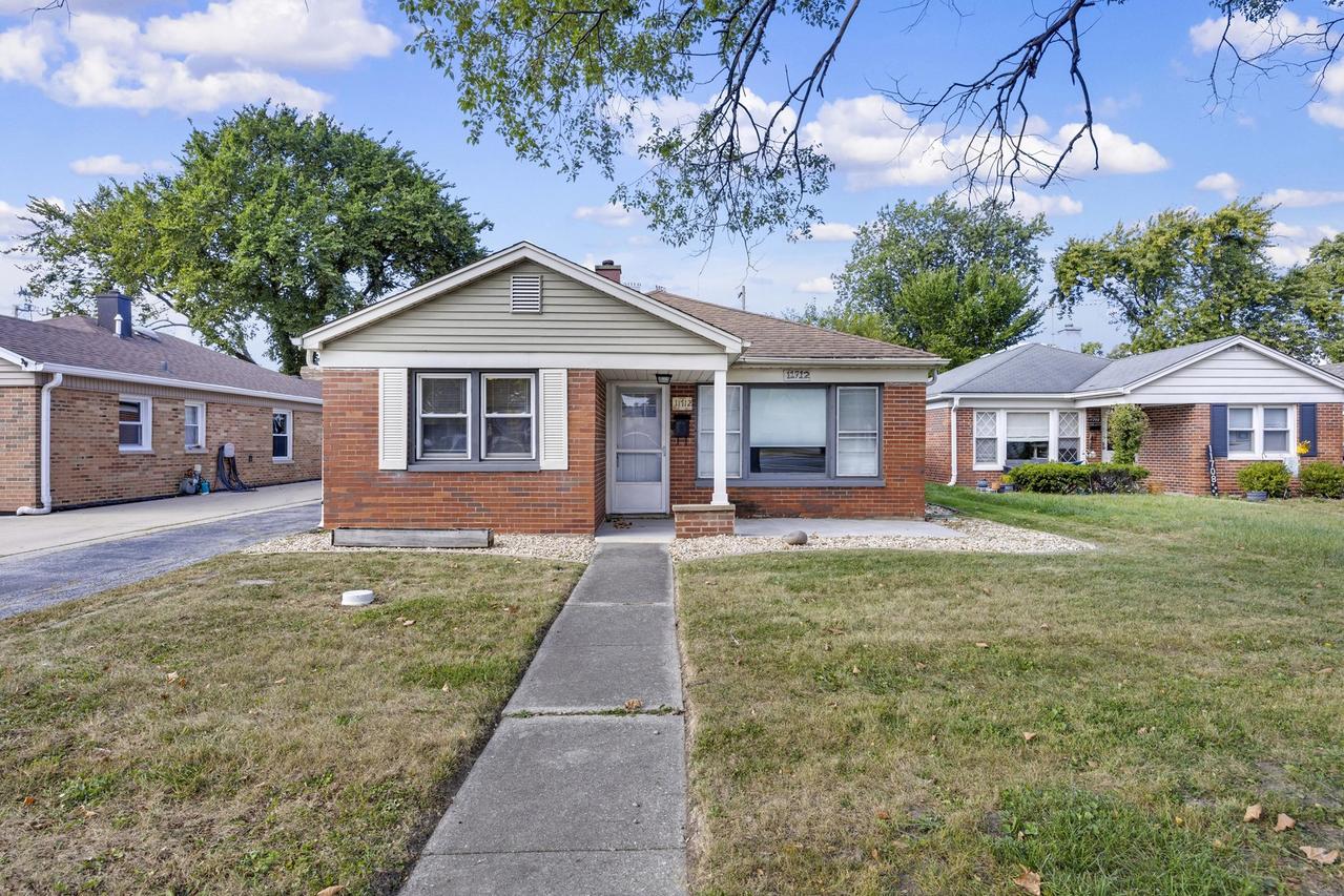 11712 S Troy Dr., Merrionette Park, IL 60803