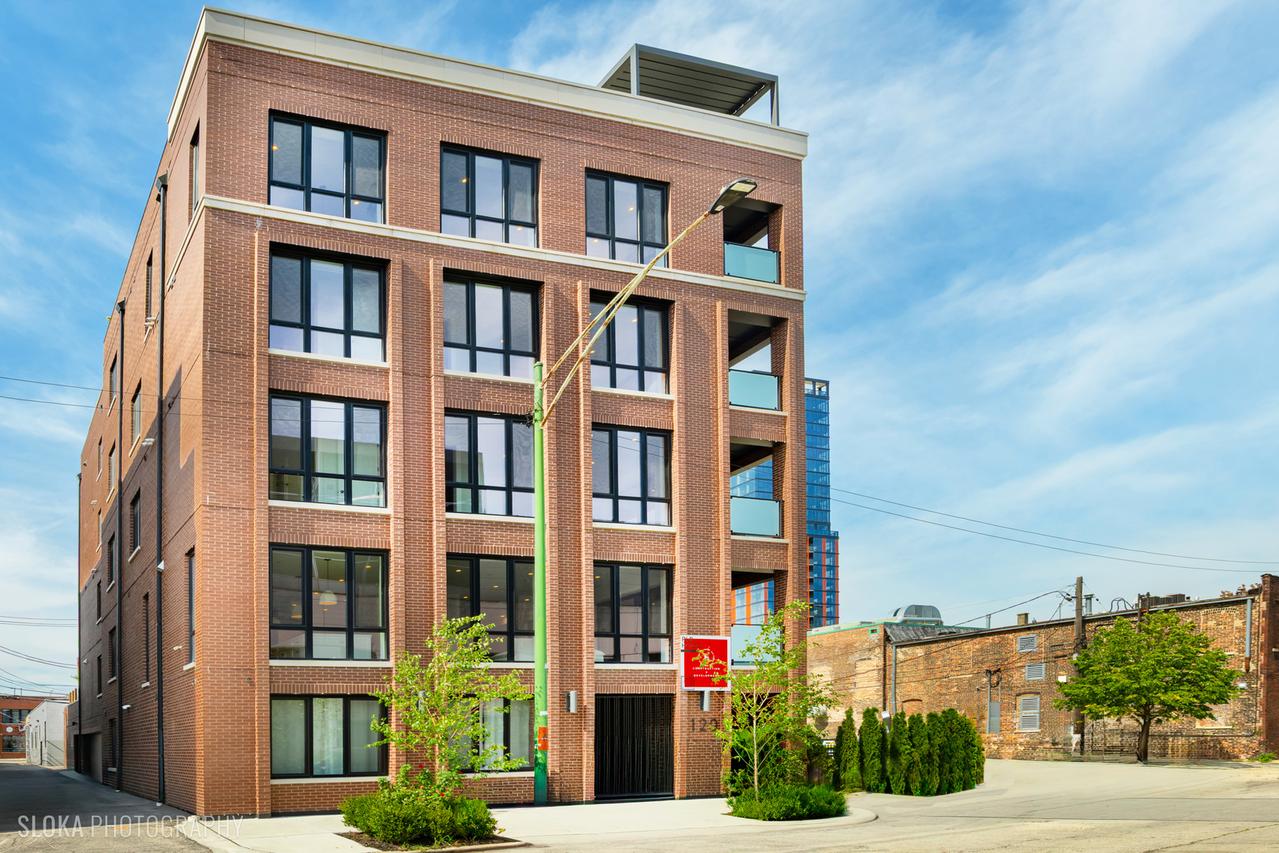 116 N Willard Ct. #PH01, Chicago, IL 60607