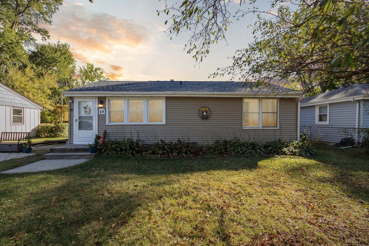 17 Liberty Blvd., Machesney Park, IL 61115
