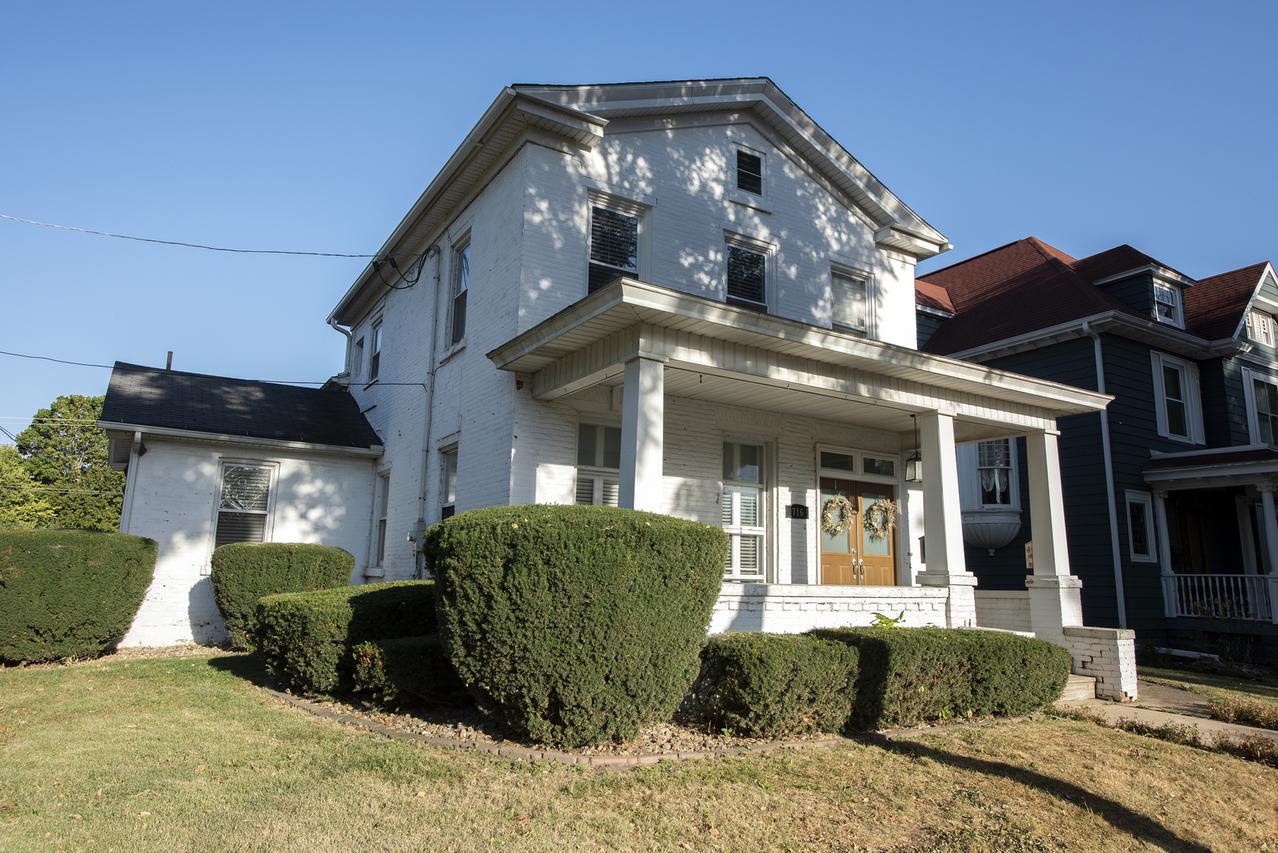 716 Locust St., Sterling, IL 61081