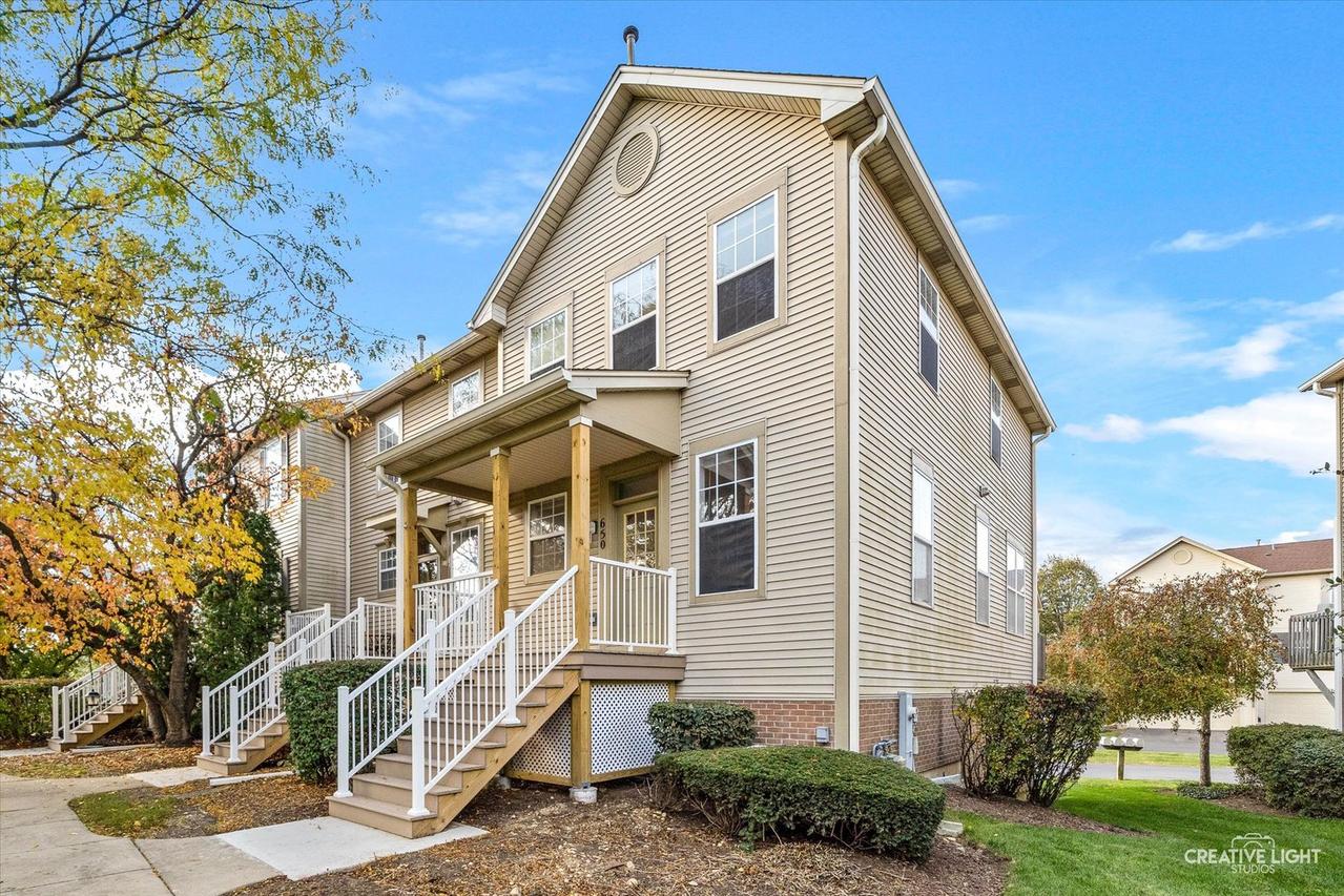 650 Littleton Tr. #22-4, Elgin, IL 60120