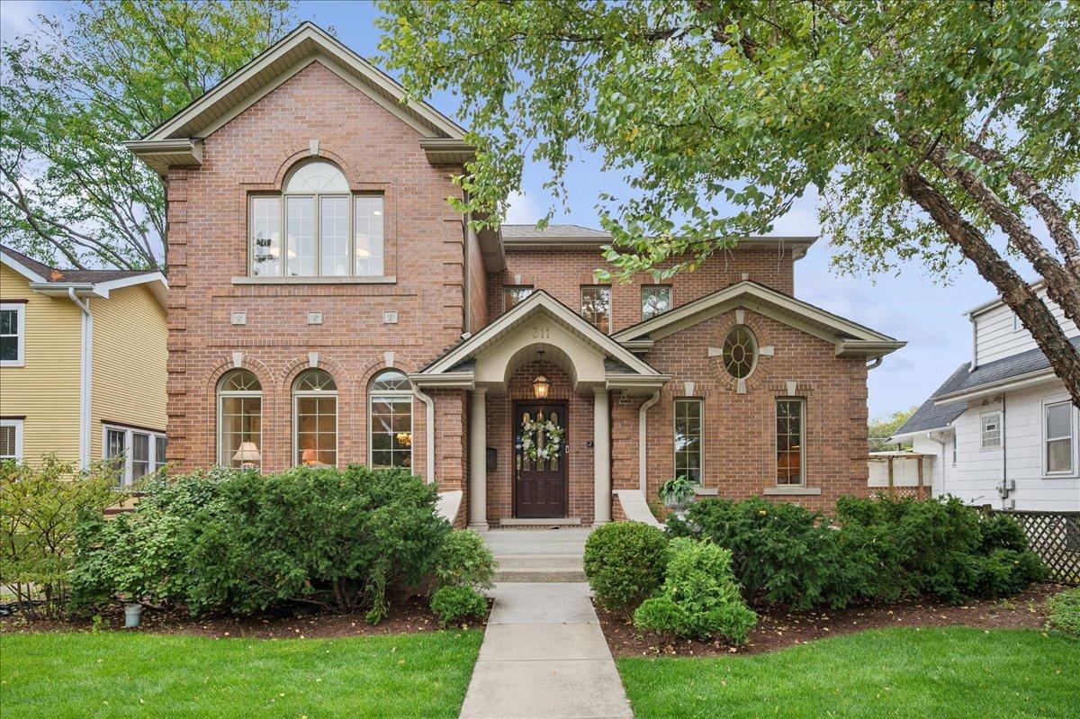 311 Root St., Park Ridge, IL 60068
