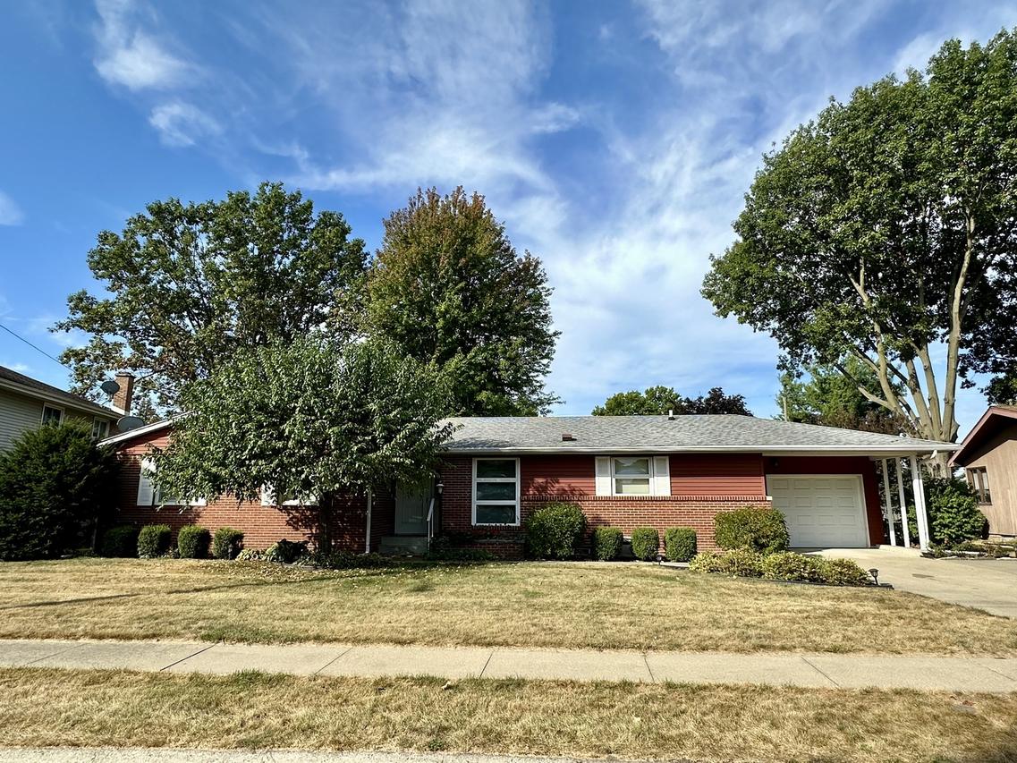 2003 11th Ave., Sterling, IL 61081