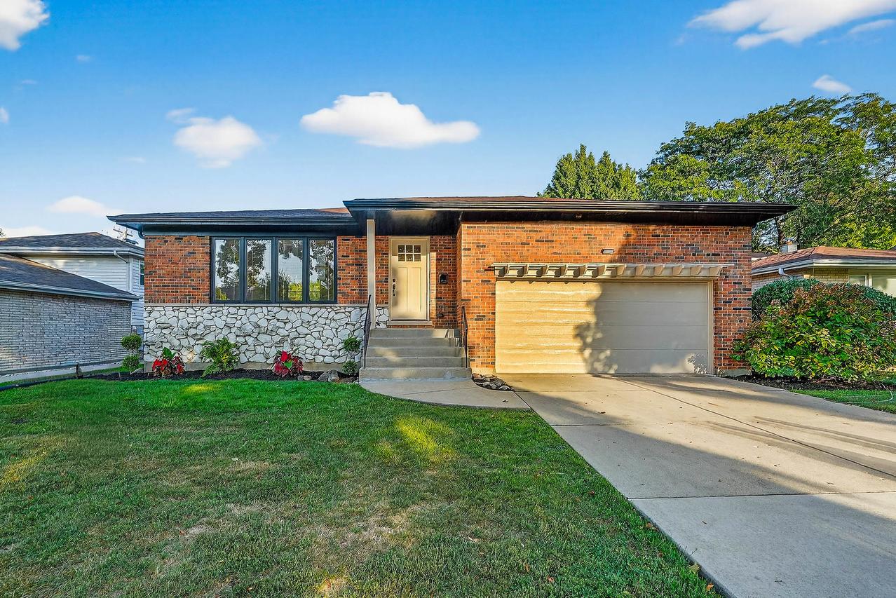 1237 N Ridge Ave., Arlington Heights, IL 60004
