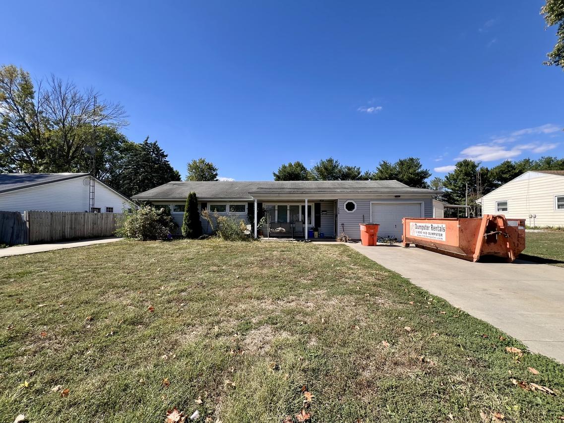 230 S Diamond St., Arcola, IL 61910