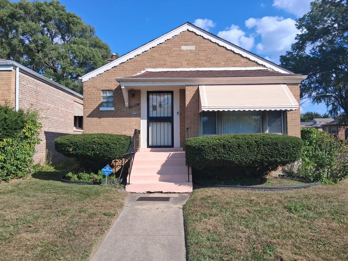 10557 S Racine Ave., Chicago, IL 60643