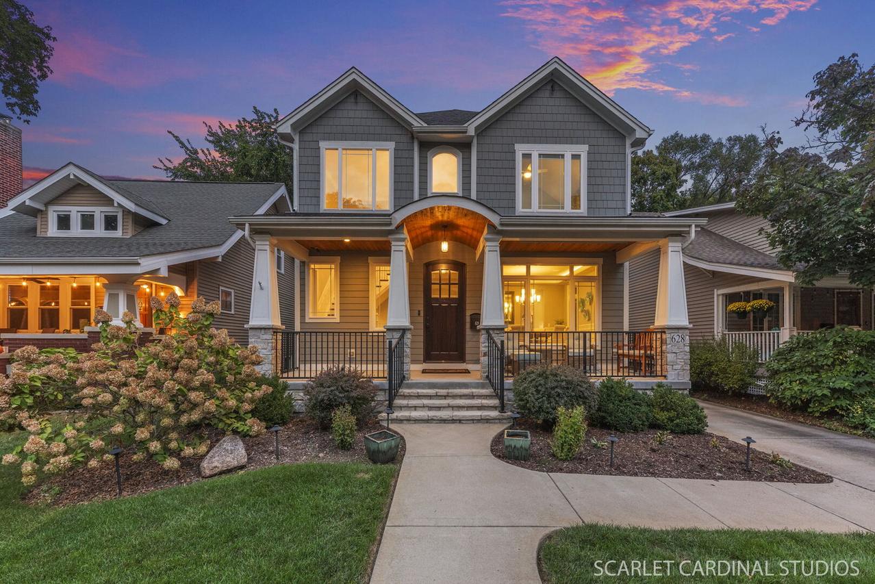 628 N Brainard St., Naperville, IL 60563