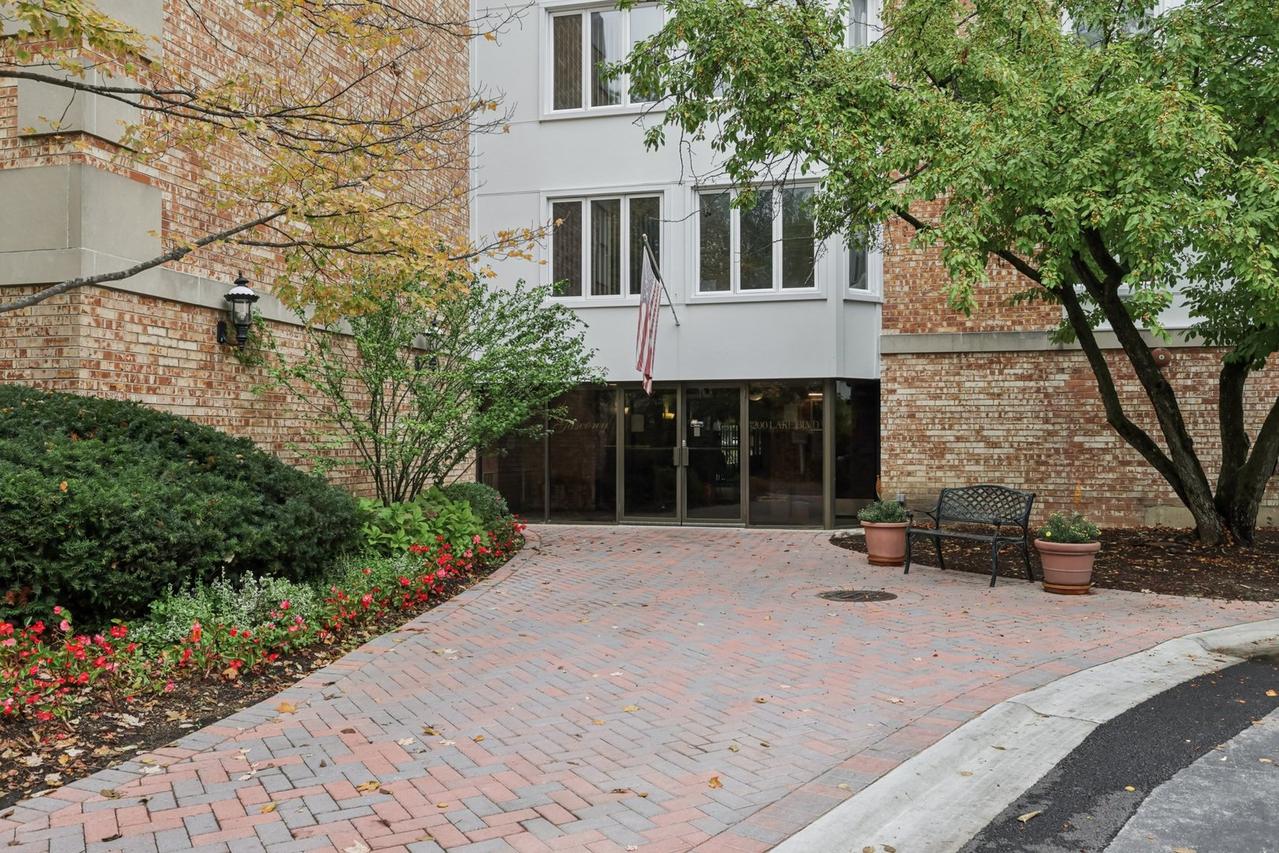 200 Lake Blvd. #439, Buffalo Grove, IL 60089