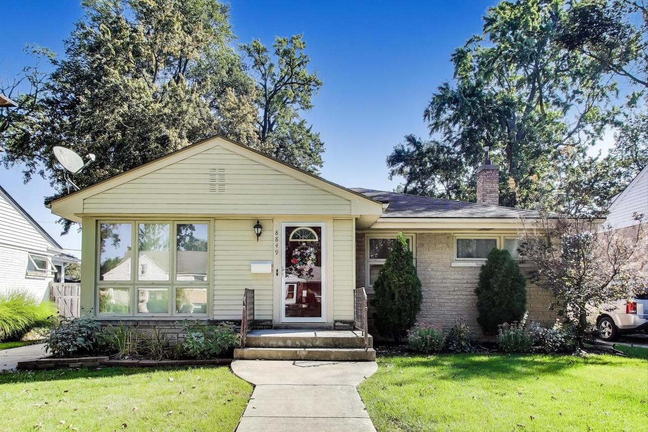 8849 Mcvicker Ave., Morton Grove, IL 60053