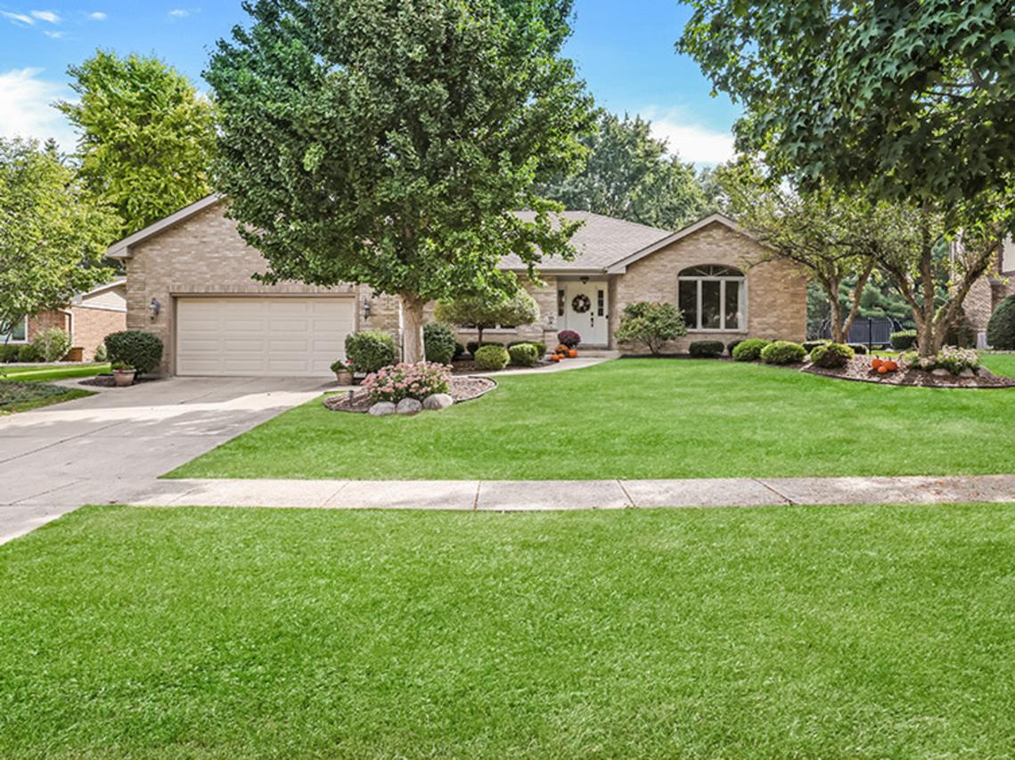 13755 S Golden Oak Dr., Homer Glen, IL 60491