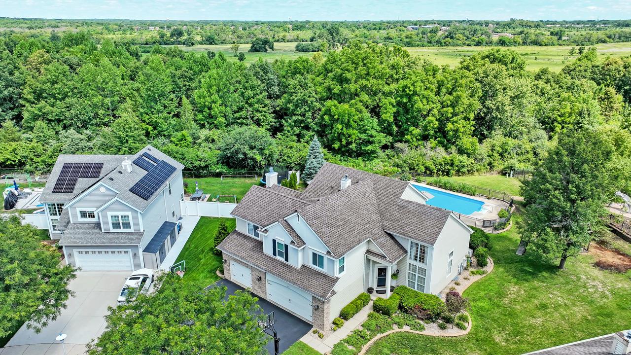 1354 Branden Ct., Bartlett, IL 60103