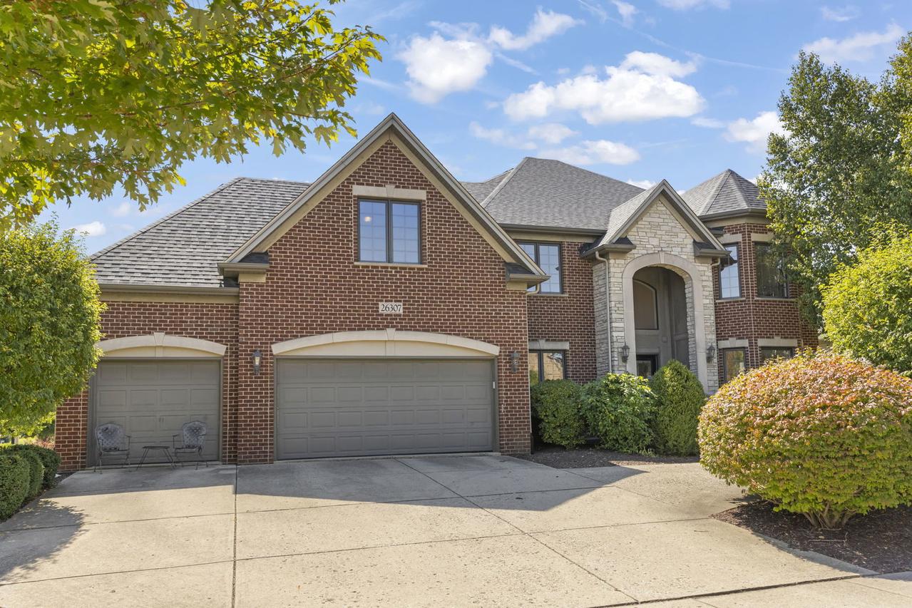 26307 Whispering Woods Ct., Plainfield, IL 60585