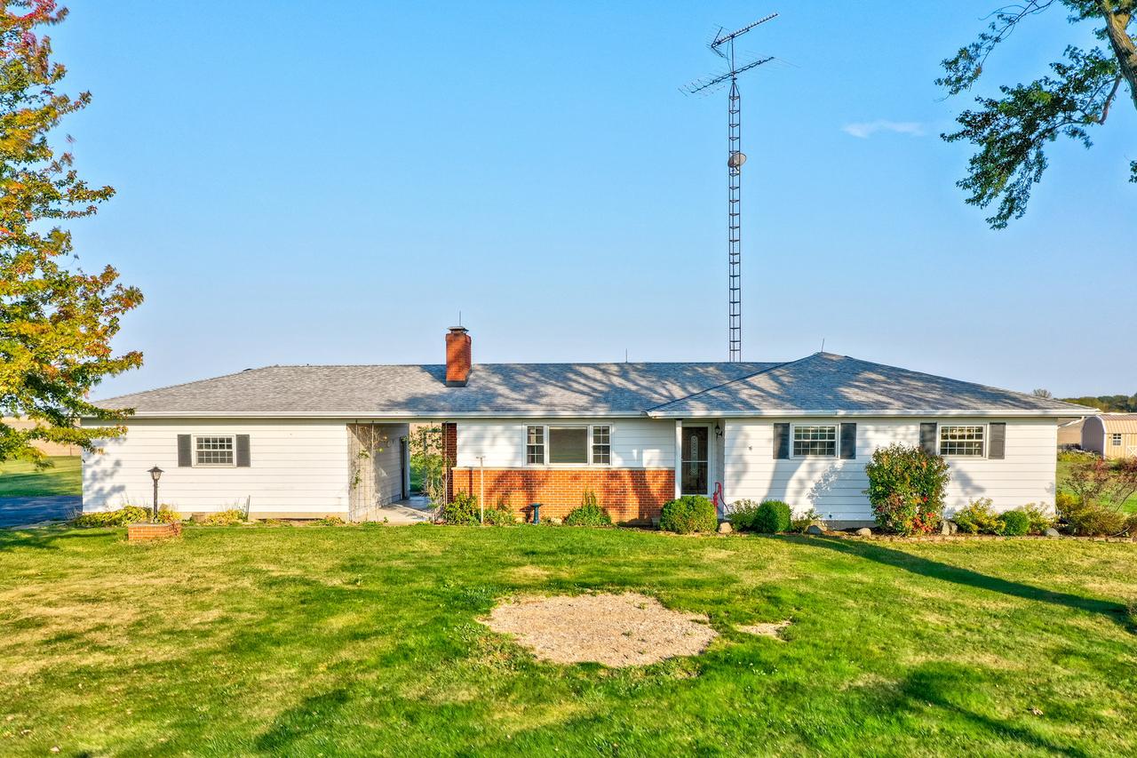 1526 E 18th Rd., Streator, IL 61364