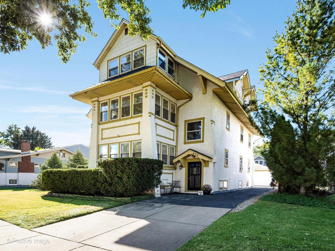 422 S Madison Ave., La Grange, IL 60525